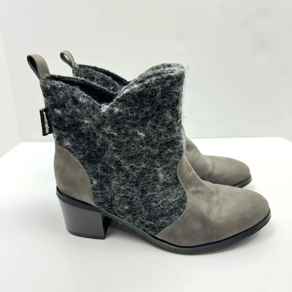 MukLuks Chloe Gray Wool Blend Shaft Western Cowgirl Ankle Boots Bootie